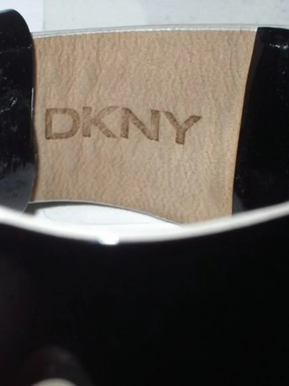 DKNYC needs battery